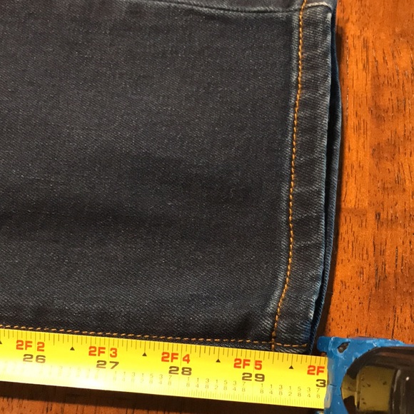 Old Navy Mid-Rise Power Slim Straight Jeans - Picture 12 of 12